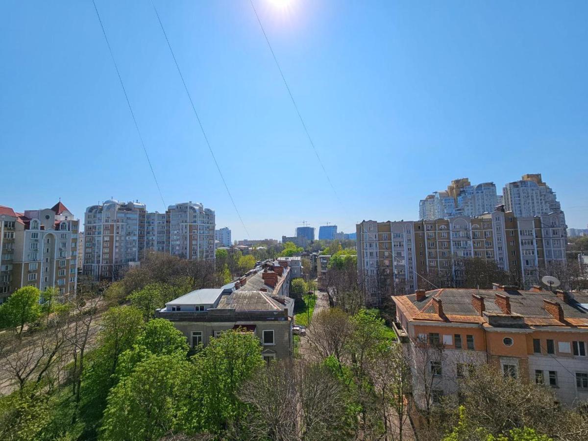 Квартира На Французском Бульваре Возле Моря И Института Филатова! Odessa Exterior foto